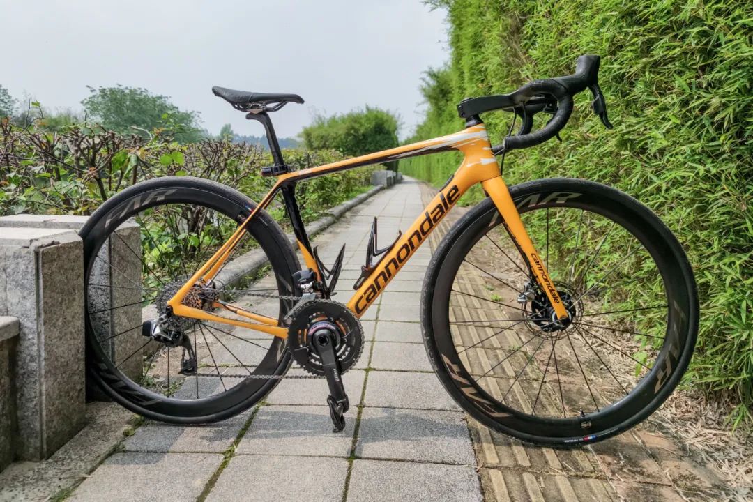 30mm+宽胎正当时：BontragerR332c真空胎体验