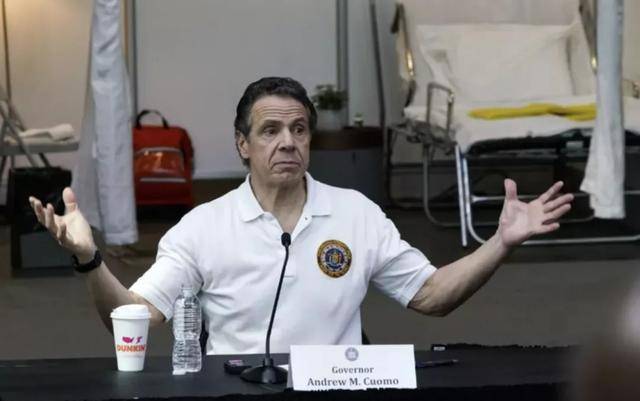 纽约州长科莫对川普的态度,美国纽约州长科莫和特朗普对话