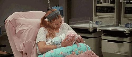 新生儿身上有淤青是胎记吗,新生儿身上好多淤青什么引起的