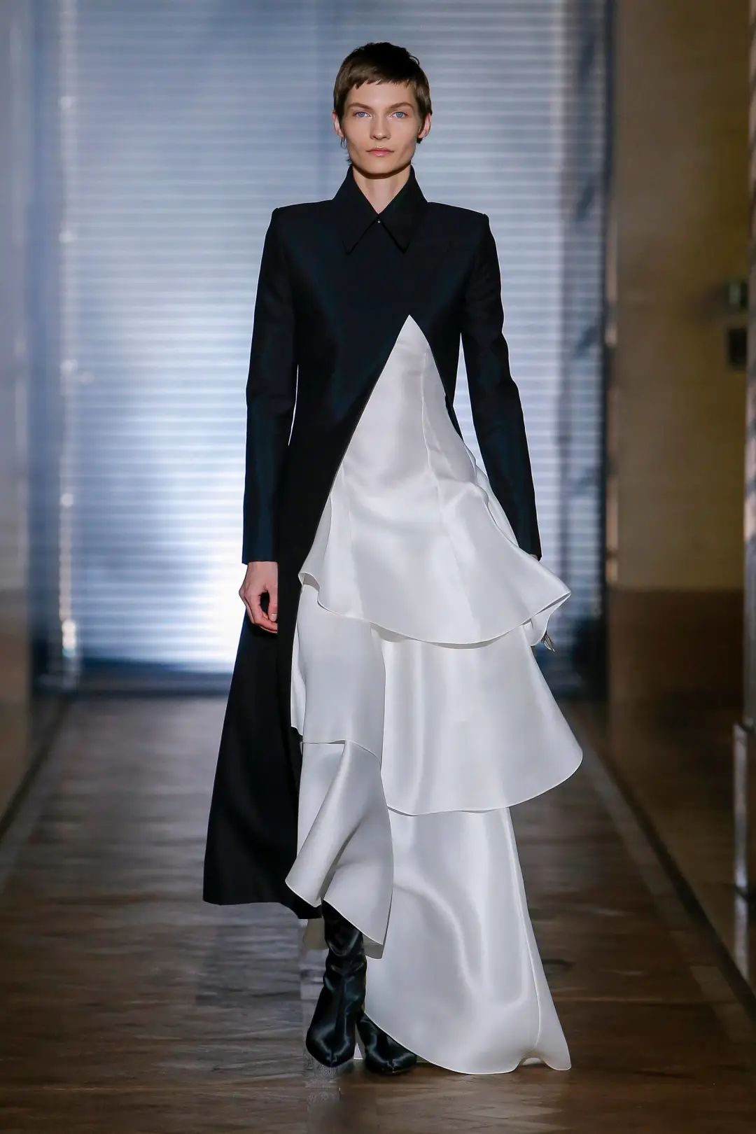 givenchy什么潮牌,givenchy高端时尚