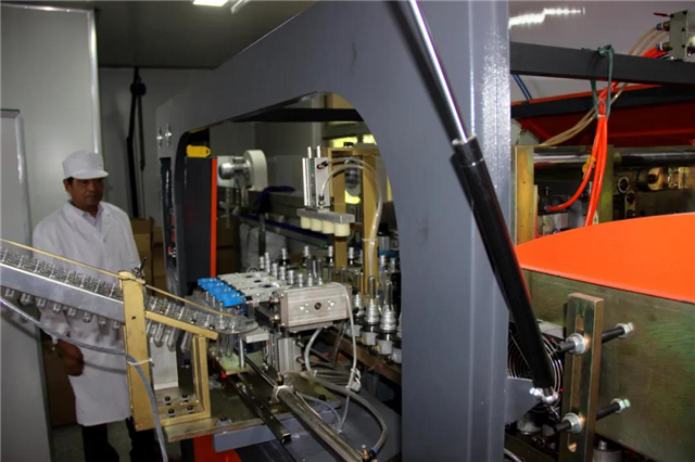 双岛卧龙村：古村蝶变，泉甜、果香，甜蜜产业滋味长