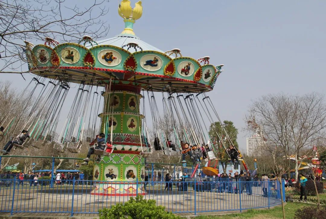 摩天轮过山车,摩天轮过山车玻璃栈道