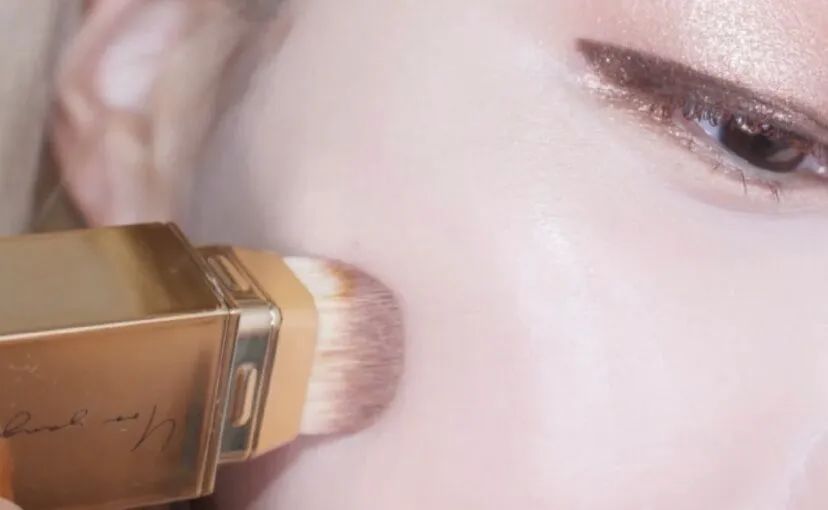 拒绝油腻毛孔粗大,水光肌粉底韩国女星