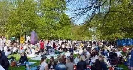 5月1日|疫情速读！俄总理新冠病毒检测呈阳性；“老师用成绩胁迫女生发生性关系”……