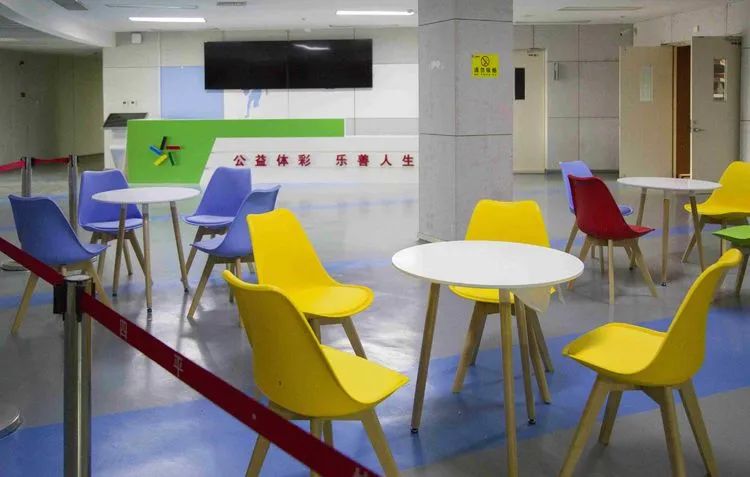 四平市体育馆部分场地免费开放,四平师院体育场对外开放吗