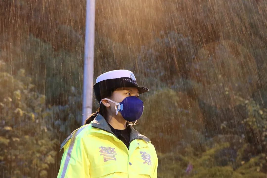 一往无前青春无悔,勇往直前无悔青春