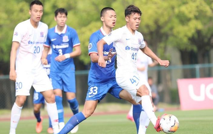 何龙海加盟上海申花,崔康熙说何龙海