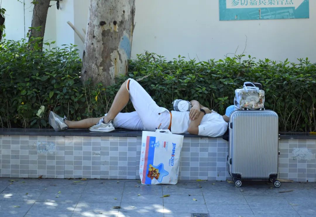 富士康放假4个月正常吗,富士康真的放假4个月吗