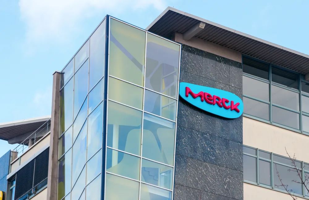 希尔顿中国大陆所有酒店恢复正常运营;央视主播杨锐跳槽钛媒体