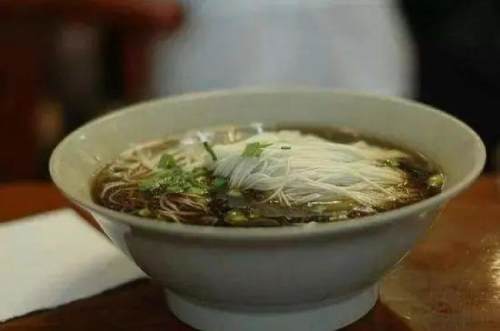 璇枃璇炬湰涓殑缇庨,鑸屽皷涓婄殑灏忓璇炬枃涓殑缇庨