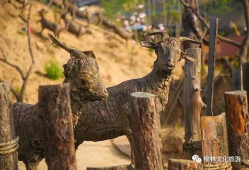 赤牛坬景区表演时间,赤牛坬景区这几天还能去玩吗