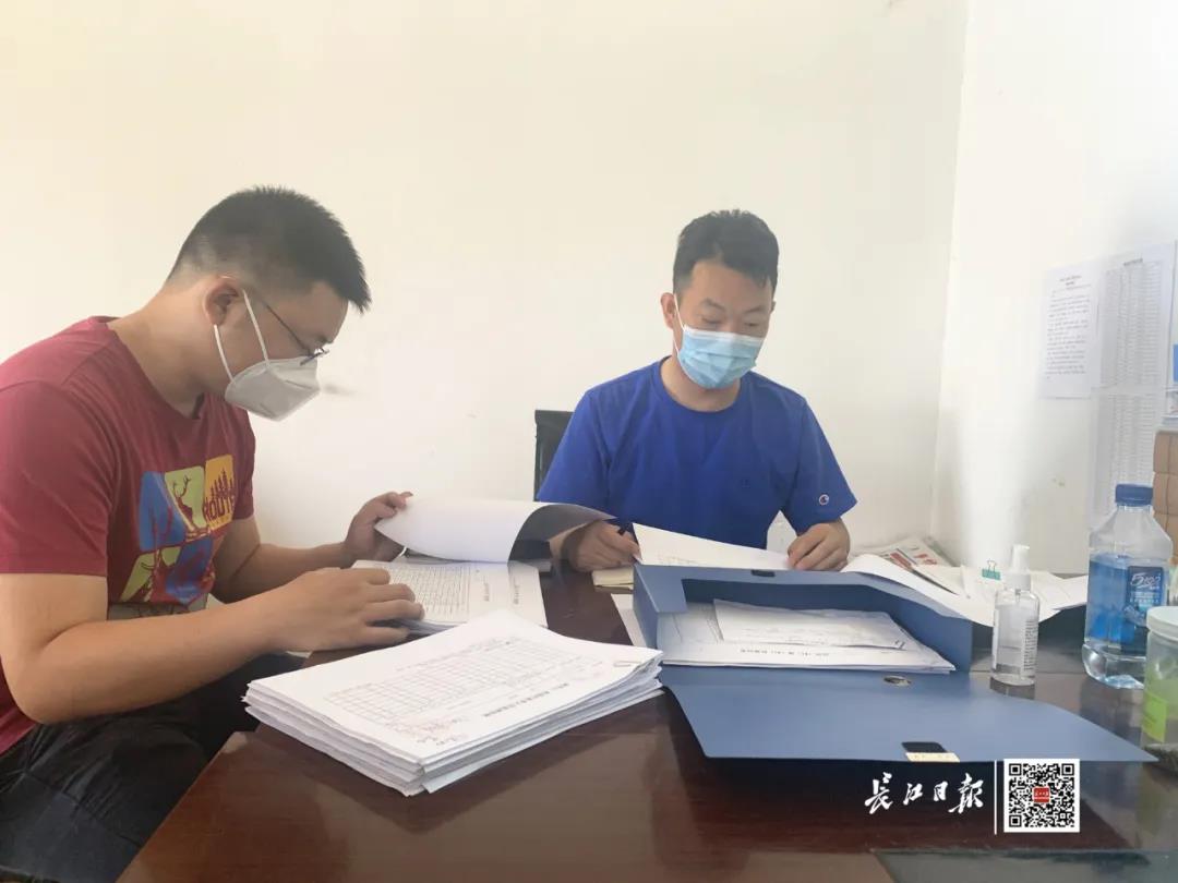 不发通知、不打招呼，武汉各区督查干部突击检查社区防控