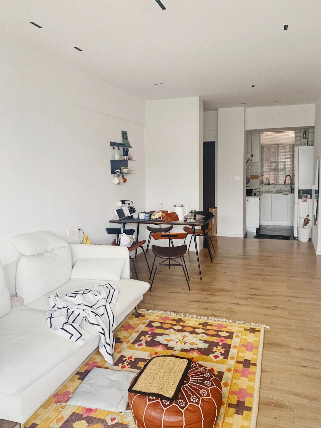 40平蜗居家装效果图,小户型卧室房间放浴缸设计