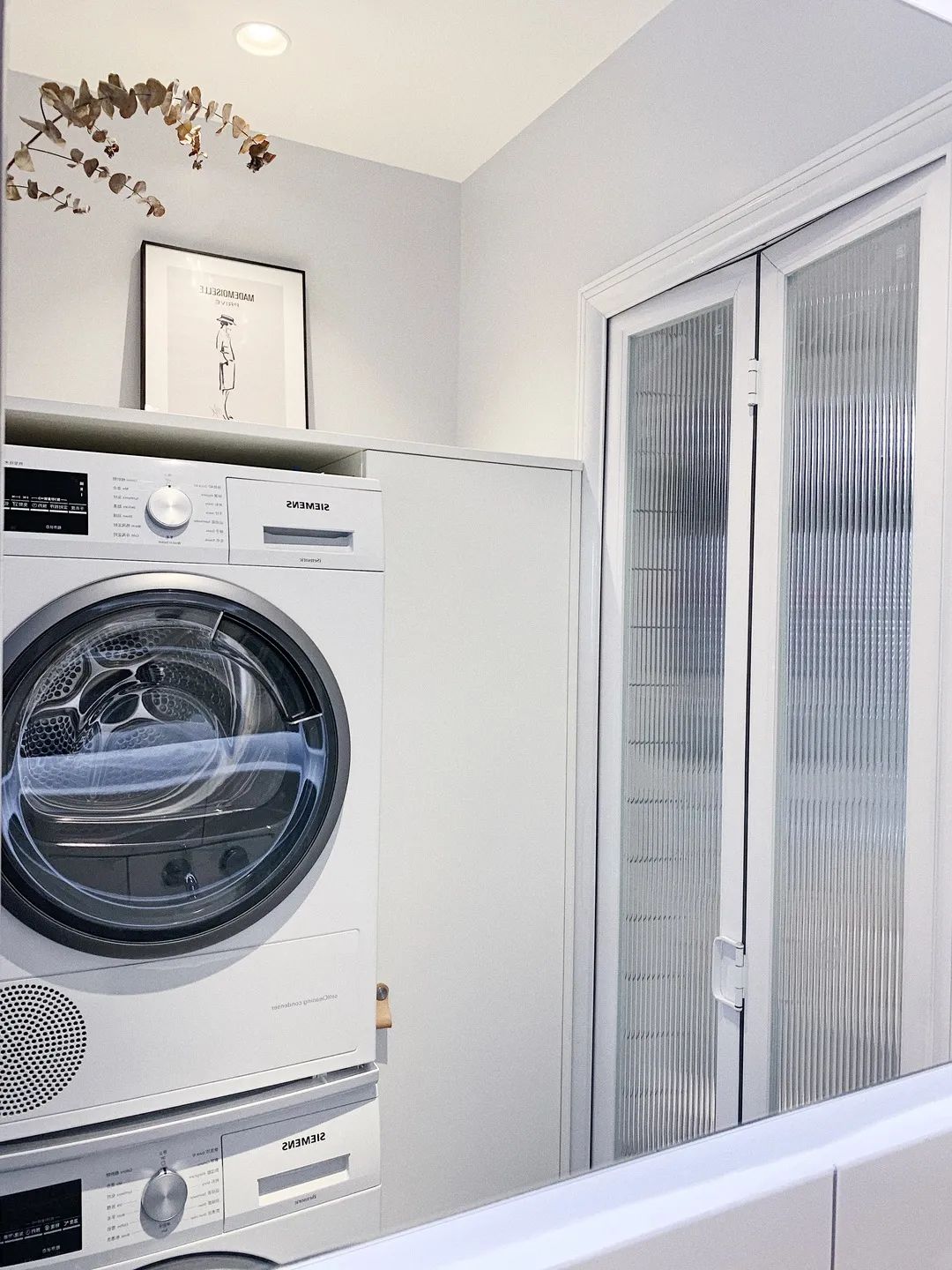 40平蜗居家装效果图,小户型卧室房间放浴缸设计