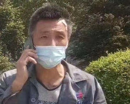 「二三里早八点」吉林市小区为居家隔离人员设专用垃圾桶;家长给孩子买蓝魔虾消解寂寞