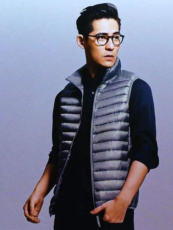 优衣库里的雷佳音是真的吗,雷佳音与优衣库解约