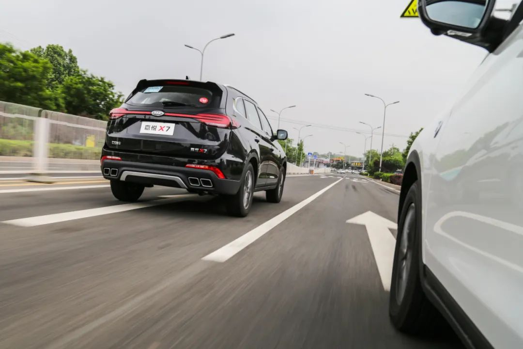 江淮嘉悦x7黑色大气,江淮大众嘉悦X7