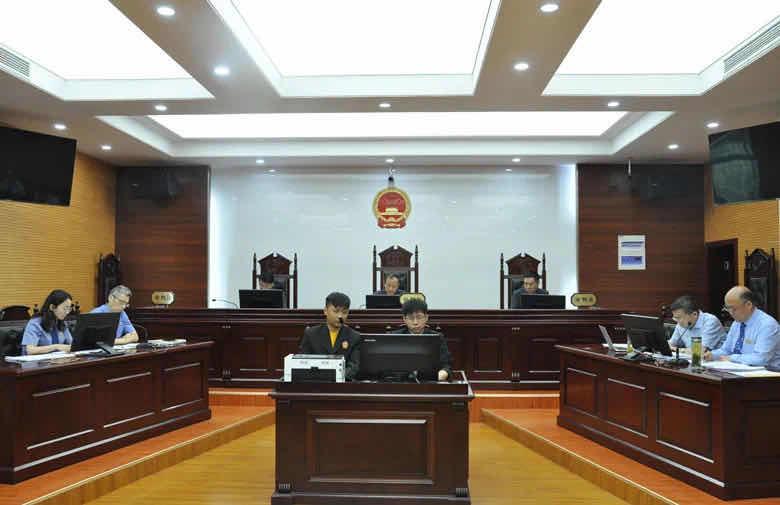 「新闻晚餐」我市首条国防公交专线正式开通运行//一涉恶势力集团犯罪案公开审理