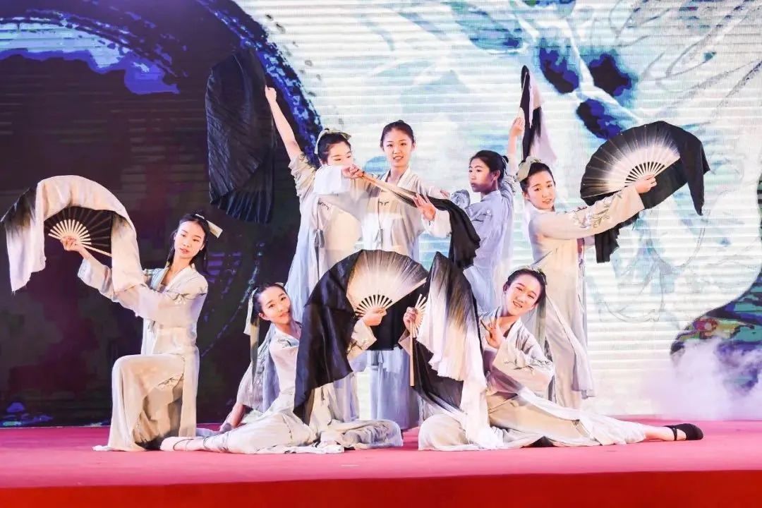 中招国际,中招国际学校