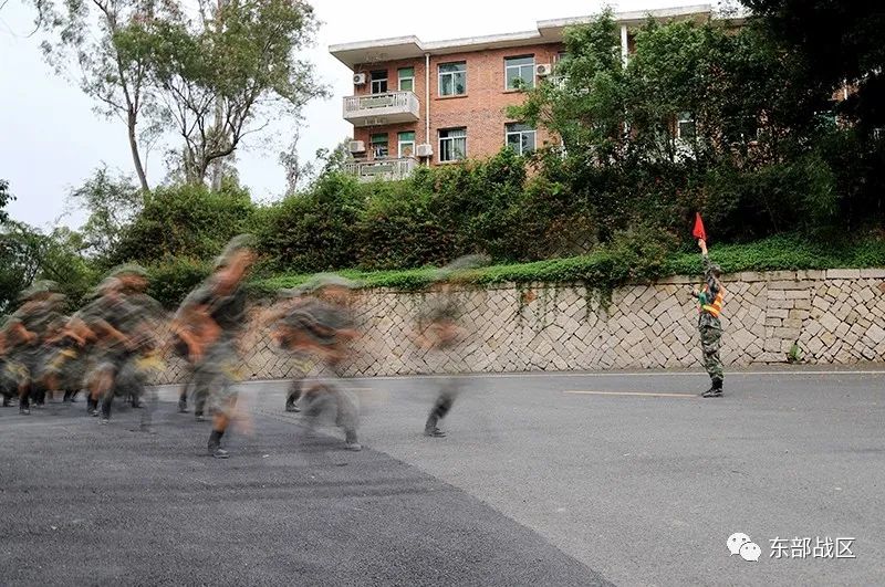 热点|后勤兵,太拼了