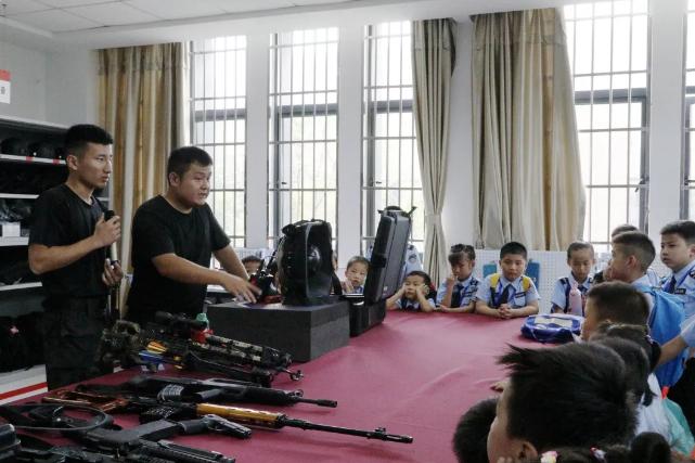 嘉兴红船小义警,红船小义警