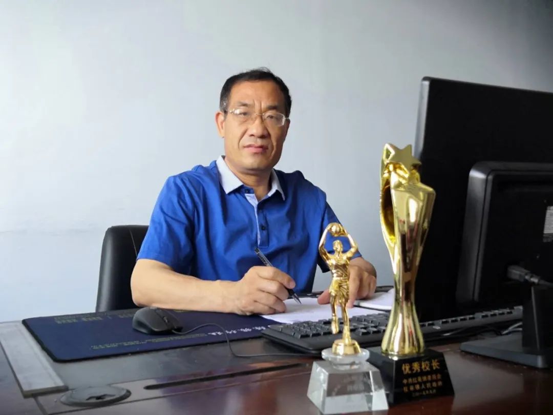 园长开学写给老师暖心的话,园长送给老师的暖心新年寄语