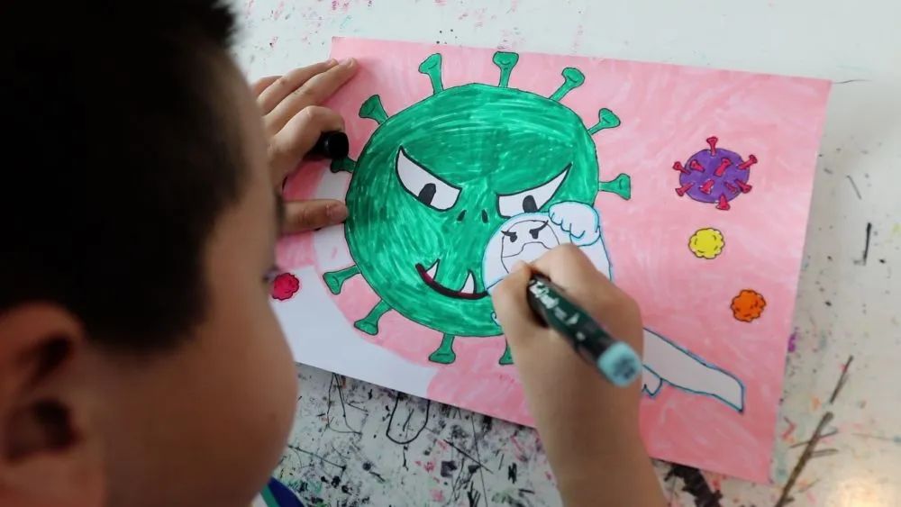 春天的儿童画照片,童画春天