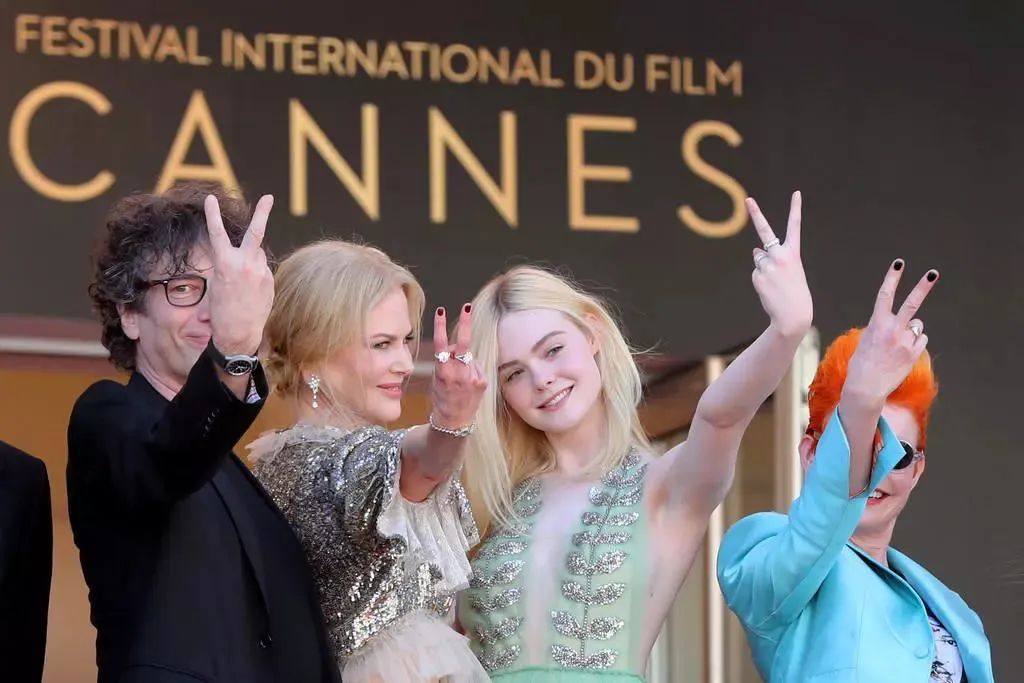 1秒都不浪费的人生有多爽？被《凯瑟琳大帝》女主圈粉