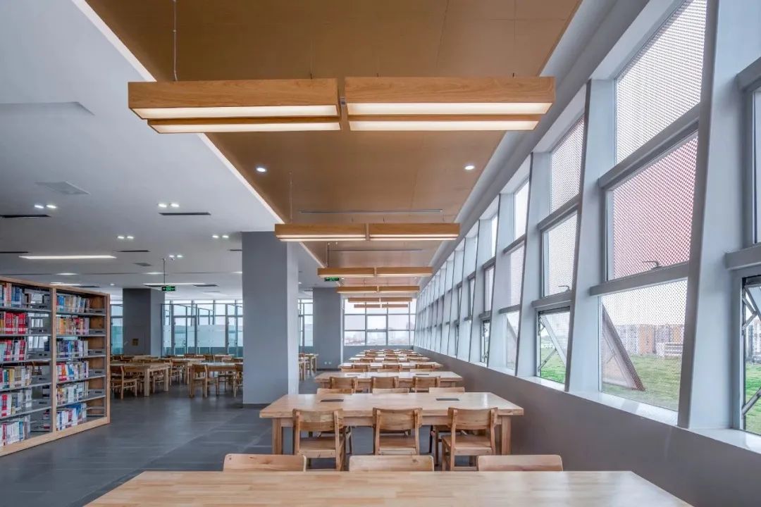 成都大学与哪所大学实力相当,成都大学是什么级别的大学