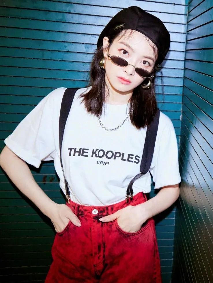 不仅只有少女感！原来背带裤也有两幅面孔？