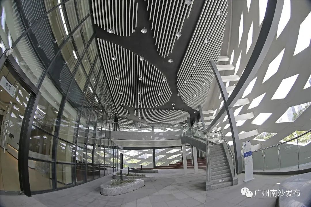 南沙新图书馆,南沙图书馆迎客