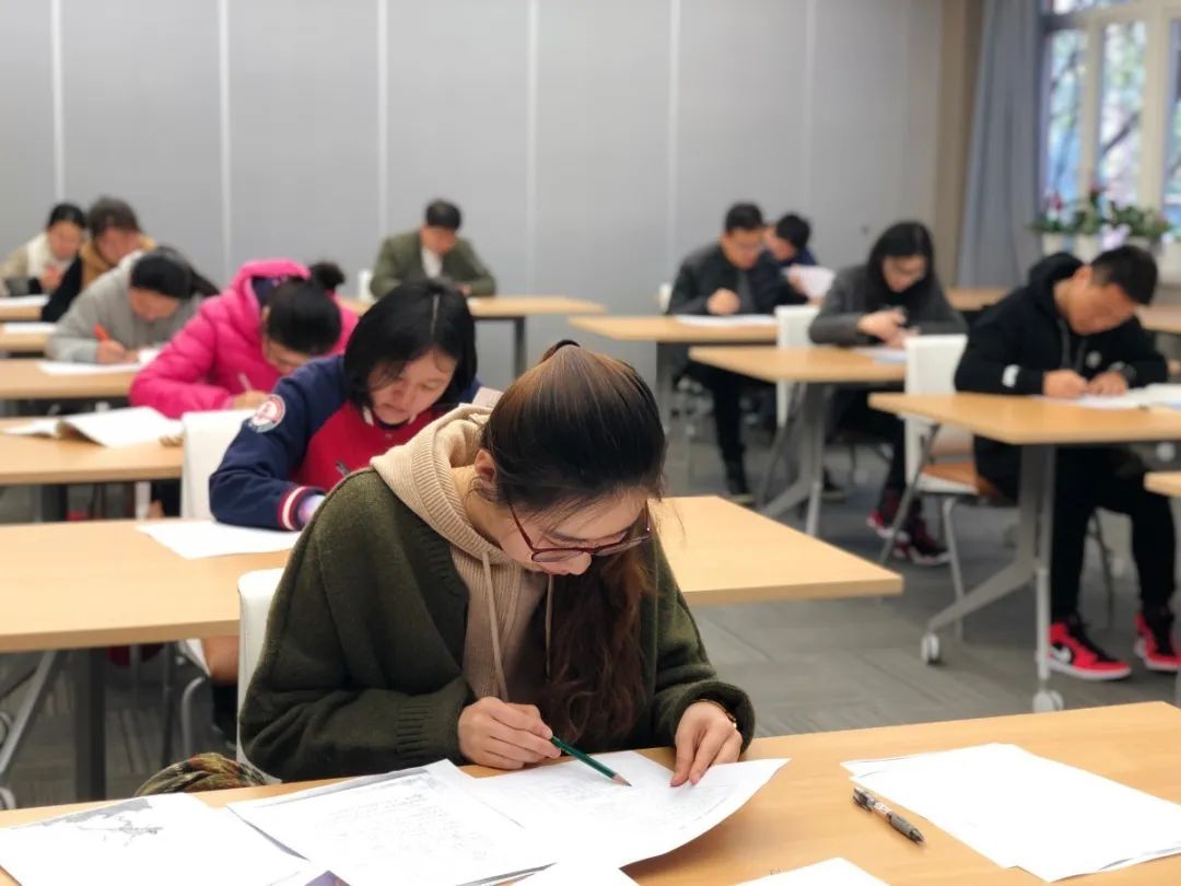 2017年小学学校师德师风工作,小学教师师德师风专题研讨