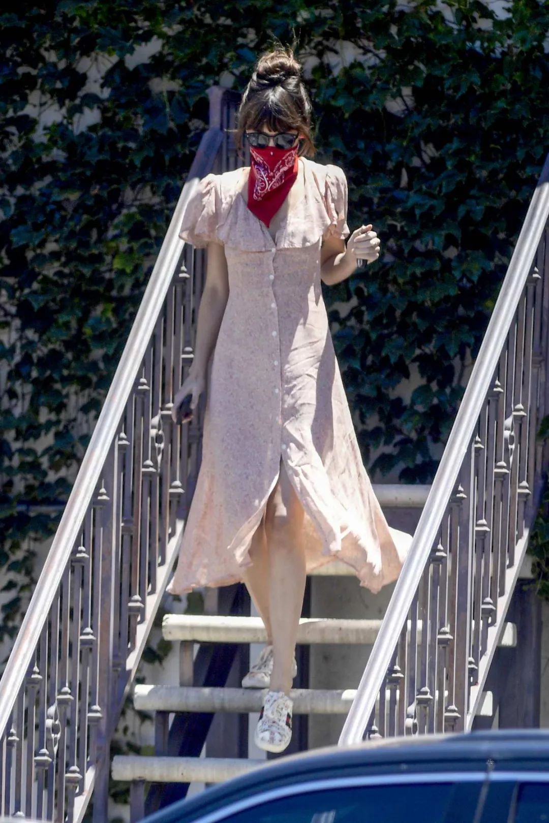 买了100双鞋,买了双500的鞋子