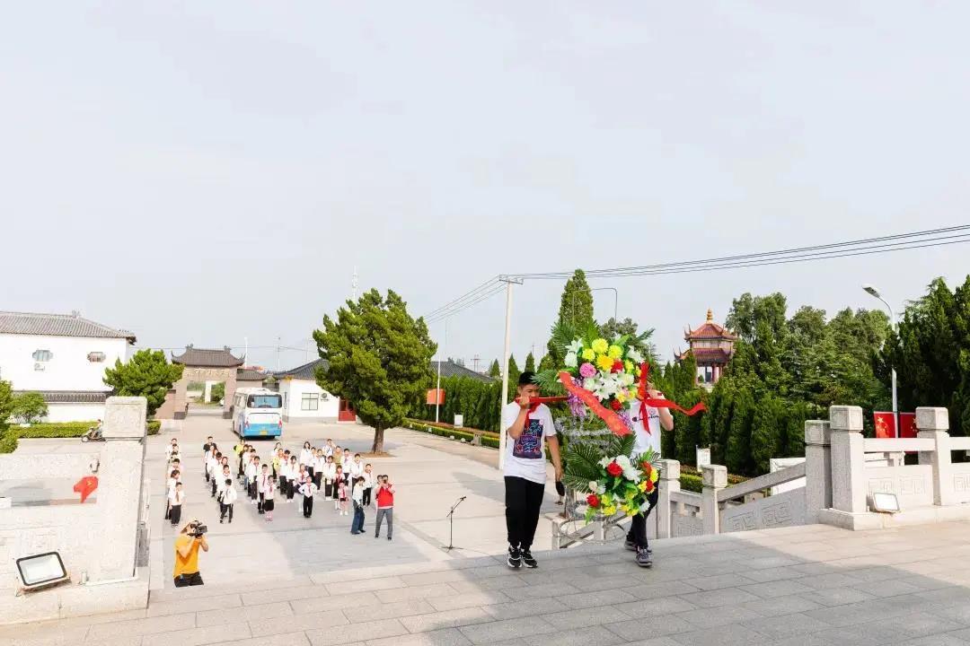 中国*产党共**建*党**99周年，各地少先队员们这样表达祝贺