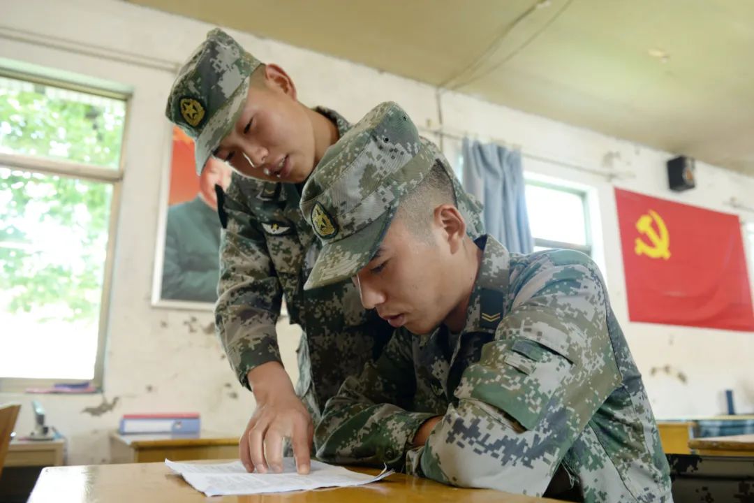 关注｜军车直选驾驶员是如何考试的？图片来了