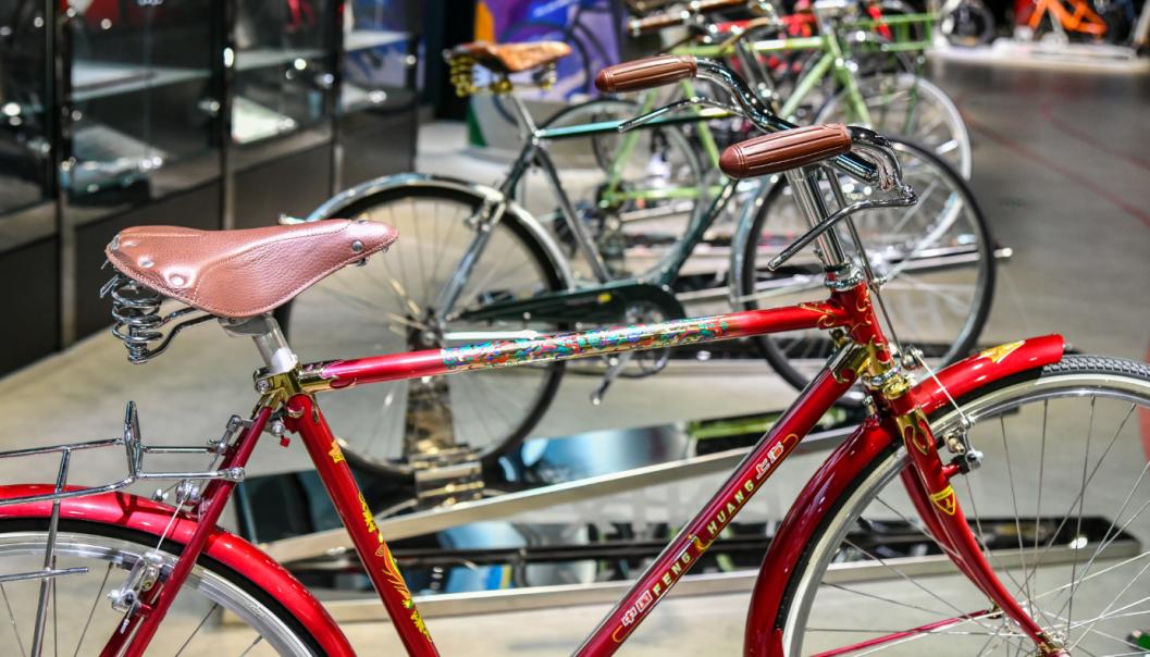 凤凰牌自行车1980年多少钱,五十年代凤凰自行车价格