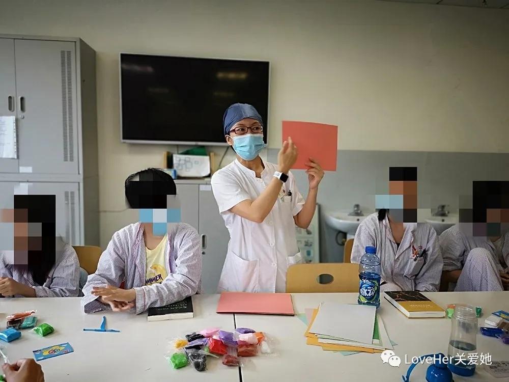 致敬抗疫工作者的创意手工,抗疫的创意发明