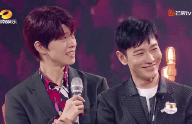 偷穿男朋友*裤内**？这也太羞耻了吧