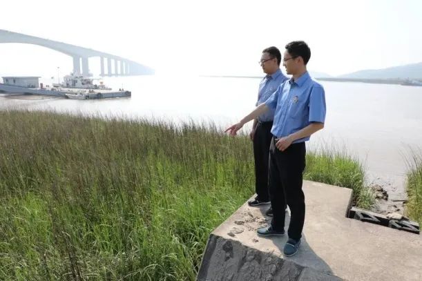 鍏泭璇夎娓呯悊鍥轰綋搴熺墿 (鍥轰綋搴熺墿姹℃煋姘存簮鍏泭璇夎)