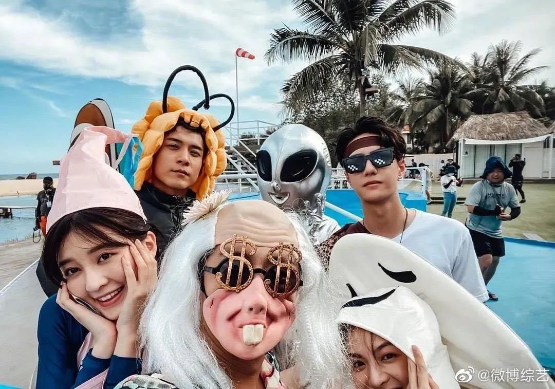 鐖辫眴灞婄殑cosplay,鐖辫眴瓒呰繕鍘焎os