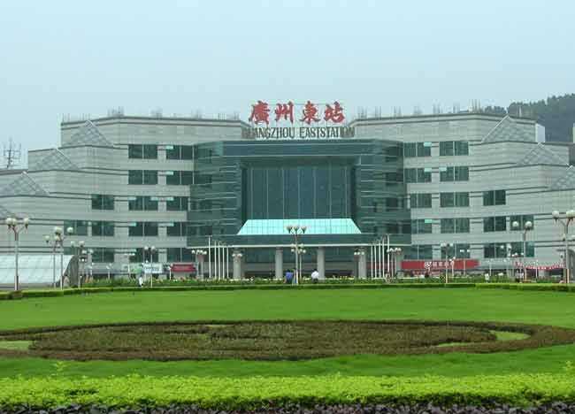 出门就上车，幸福感要爆棚！华南理工大学说住在这里真便利