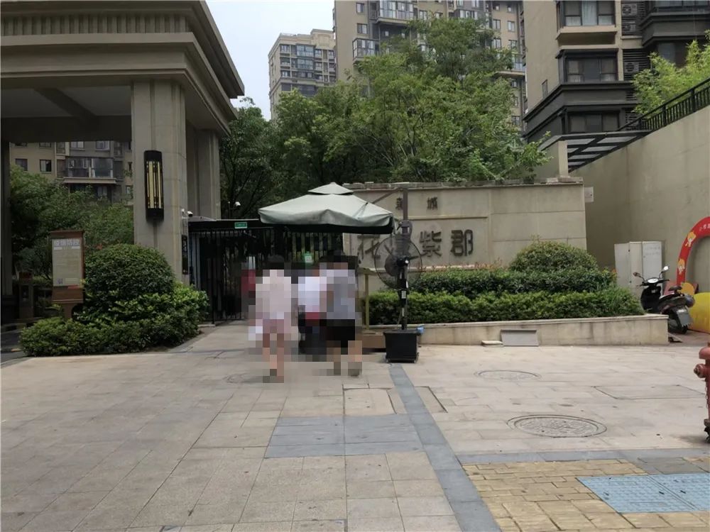 双学区，地铁近，配套全，这个网红小区交付两年却仅涨4000元/㎡