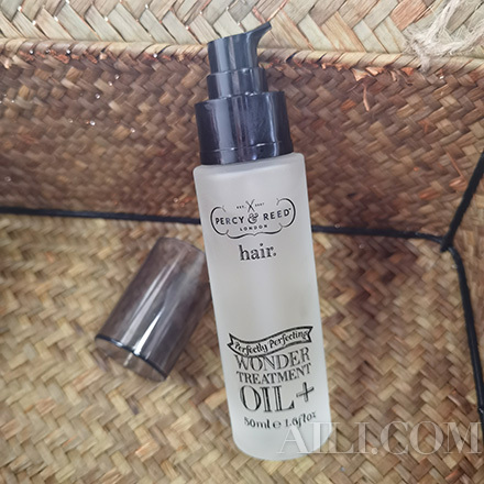 天气闷热头发潮了怎么办 (空气潮湿头发也会潮湿)