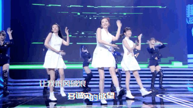 和猫咪接吻会怎么样,猫咪被亲了瞬间感觉不干净了