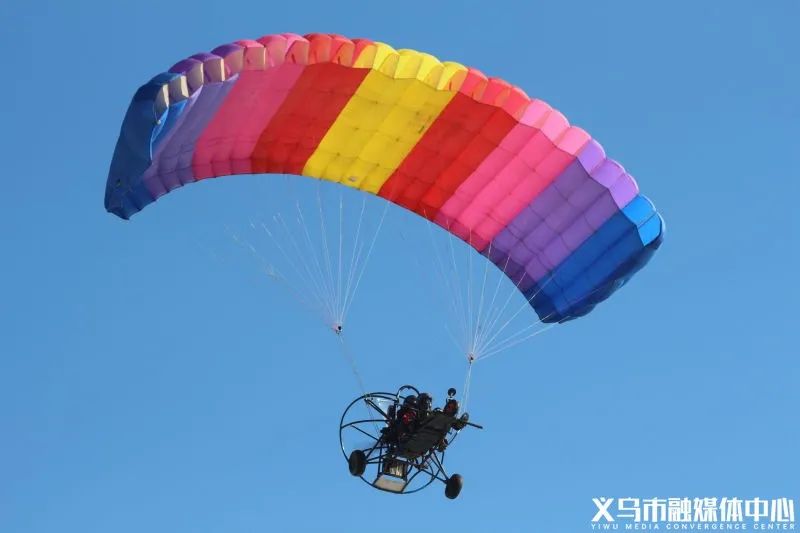 义乌热气球动力伞,北山热气球滑翔伞营地