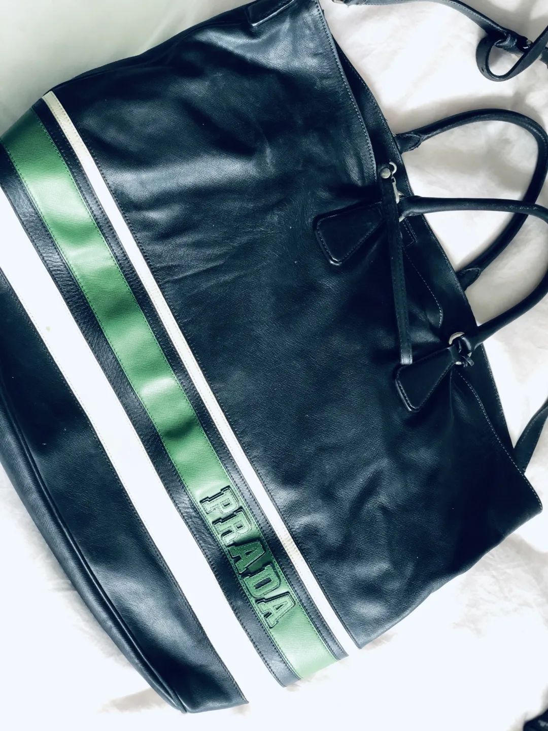 都说男人就是要大包，布耀廉到底谁大包