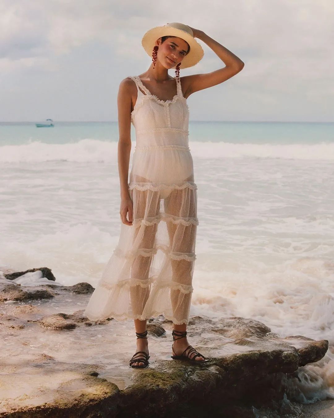 夏天可以穿针织吗,谁说夏季不能穿套装