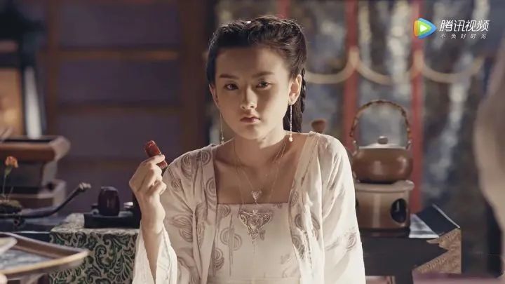 95后小花古装扮相最美的,95后小花作品