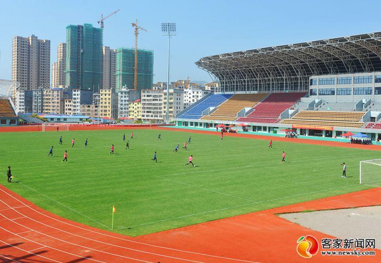 2020年江西省青少年校园足球夏令营（高中营区）在定南开营