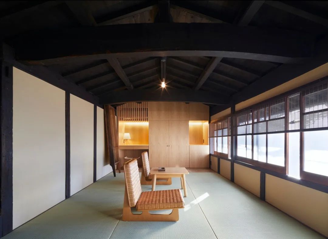 凭借一家%Arabica门店获得2020建筑界奥斯卡大奖，青山周平这次又出手了